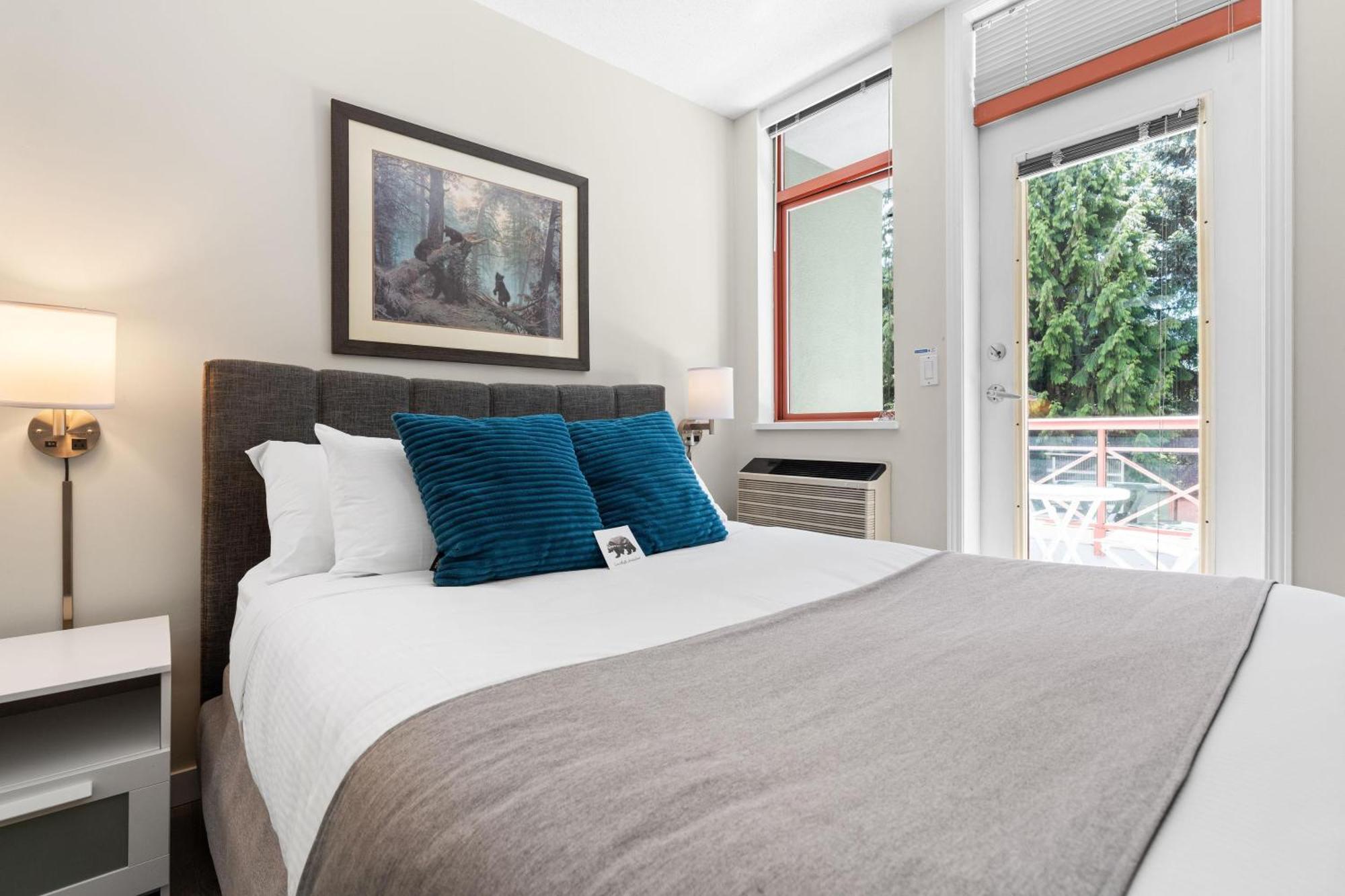 Alpenglow Lodge Bear Wonder One Bedroom By Mva Whistler Exterior foto