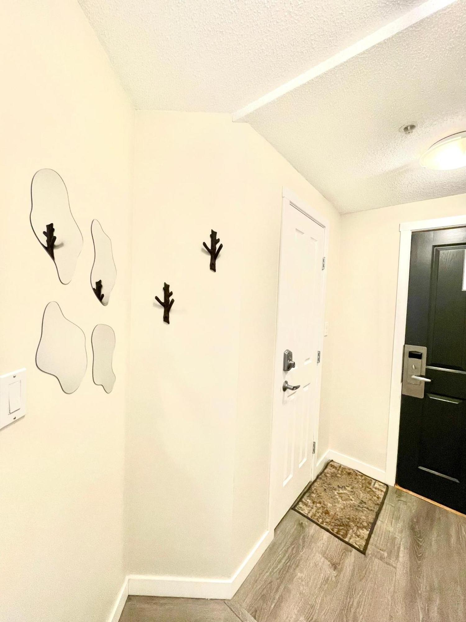 Alpenglow Lodge Bear Wonder One Bedroom By Mva Whistler Exterior foto